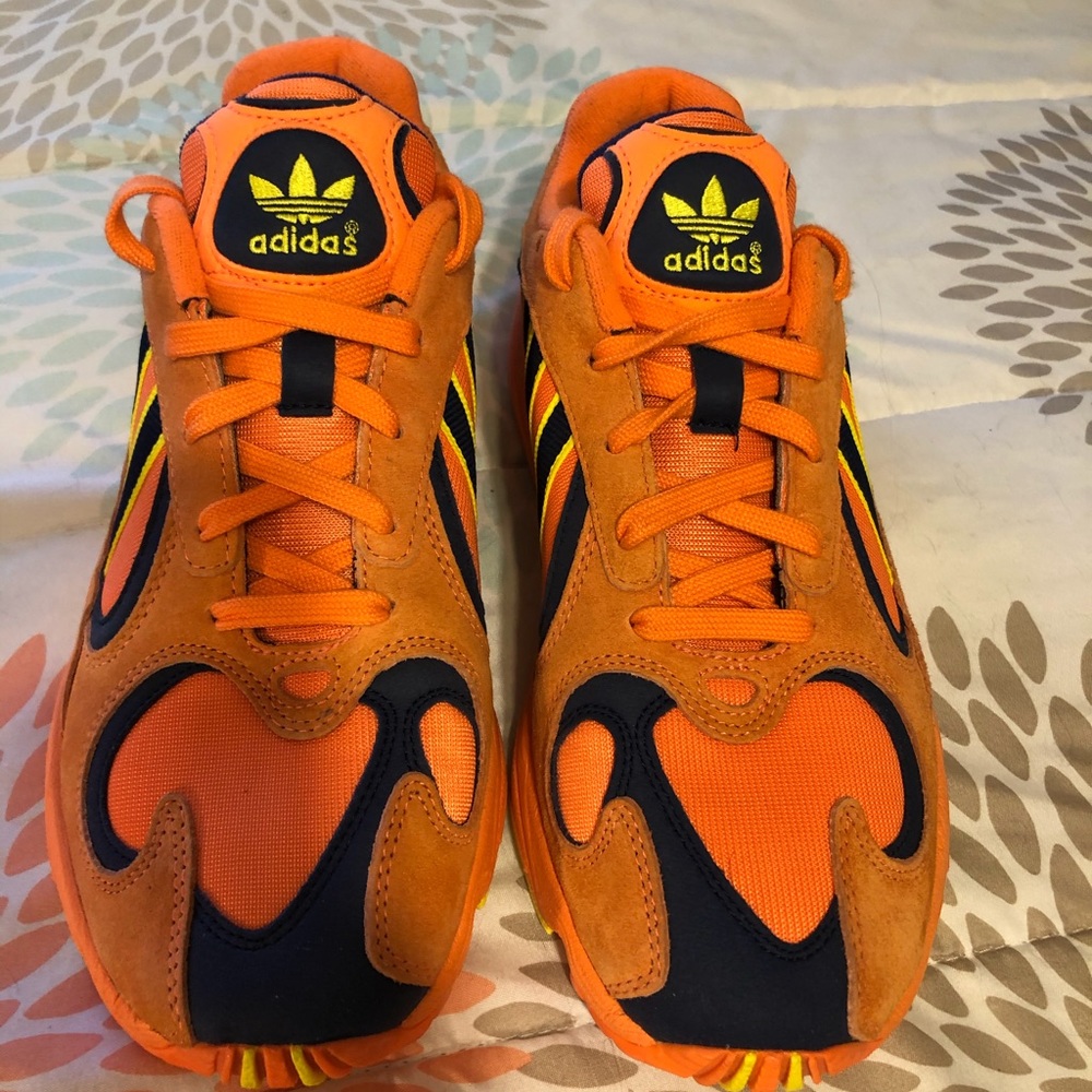 Adidas Mens 7.5 Torsion New without Box